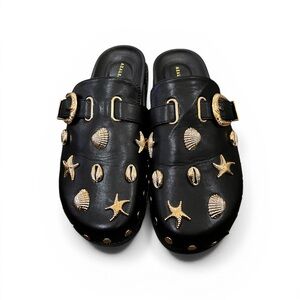 AZALEA WANG BRINY BLACK SEA SHELL EMBELLISHED CLOG